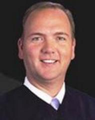Texas judge forces lesbian couple to live separately or lose kids