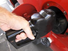 Gas Prices Expected to Remain Stable Over Memorial Day Weekend