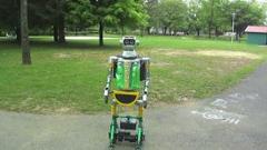 Trash-Talking Robot Has Something to Tell You