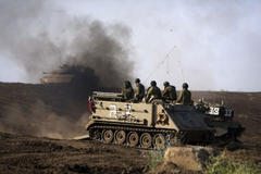 Israeli troops in Golan return fire from Syria