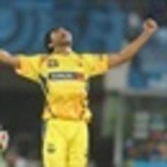 Super Kings charge into final