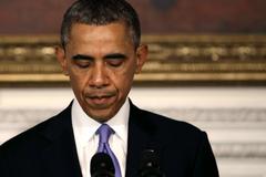 President Obama Consoles After Massive Tornado